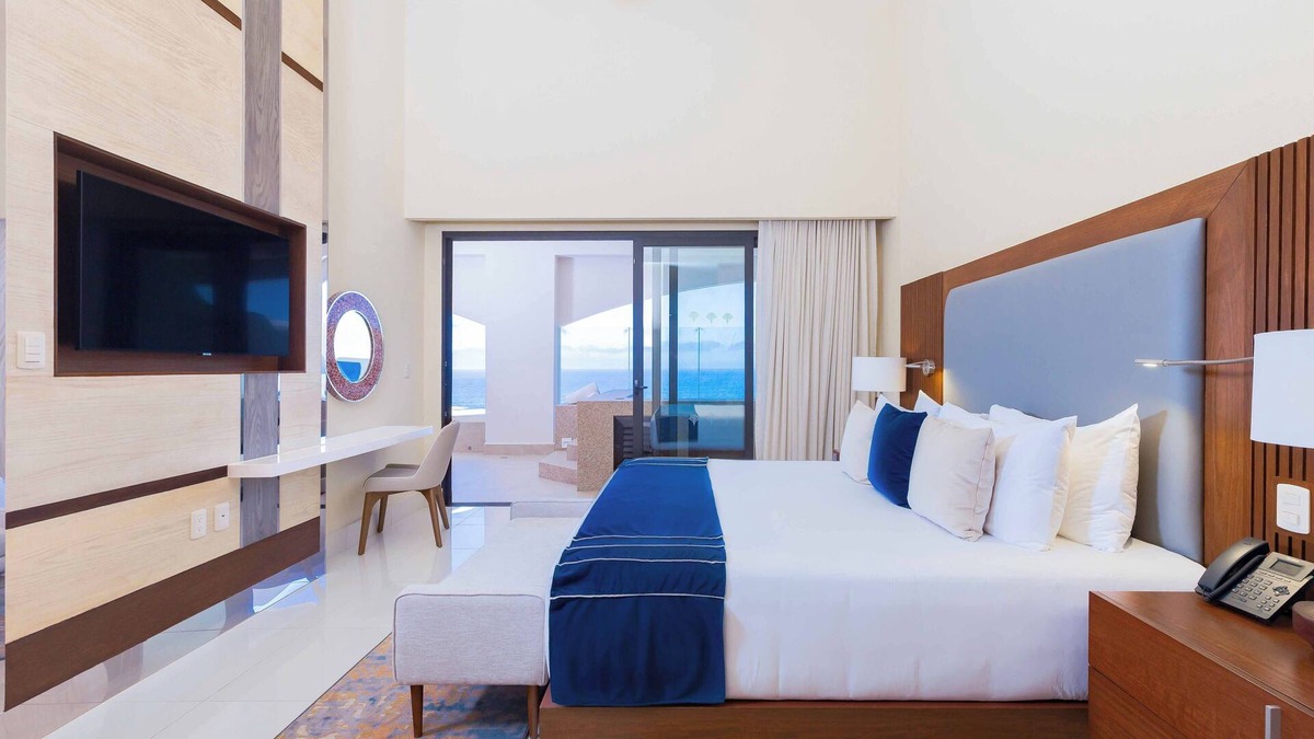 Santa Rosa Apartment | 3 bedroom unit at Villa la Valencia