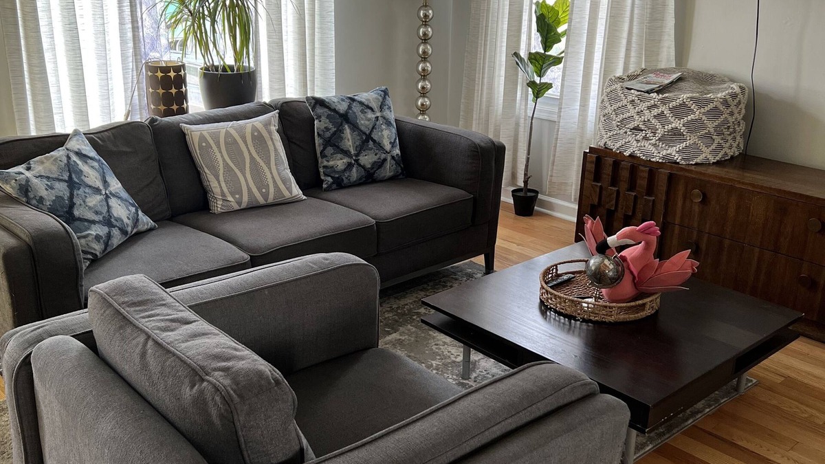 Speedway House | 3-bedroom vacation home just 3 minutes to Indianapolis Motor Speedway