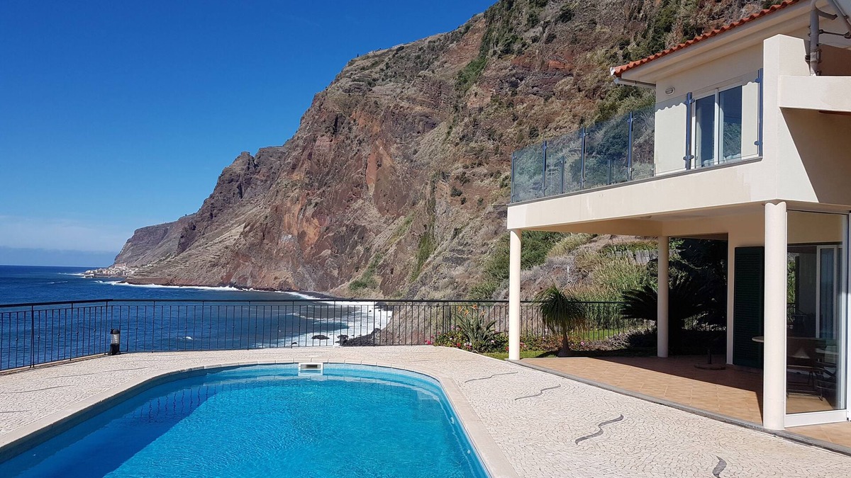 Jardim do Mar Villa | 3 bedroom villa and pool, Jardim do Mar, breathtaking view