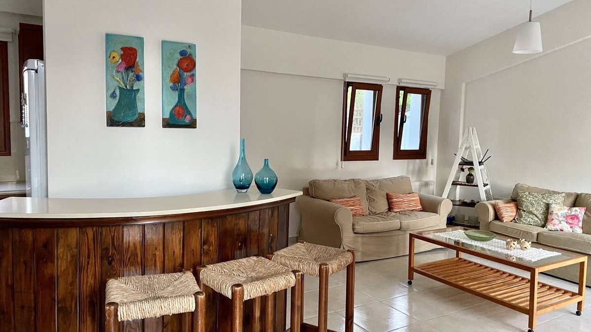 Tsada House | 3 Bedroom Villa for rent in Tsada Village, Paphos near Minthis Hills Golf Course