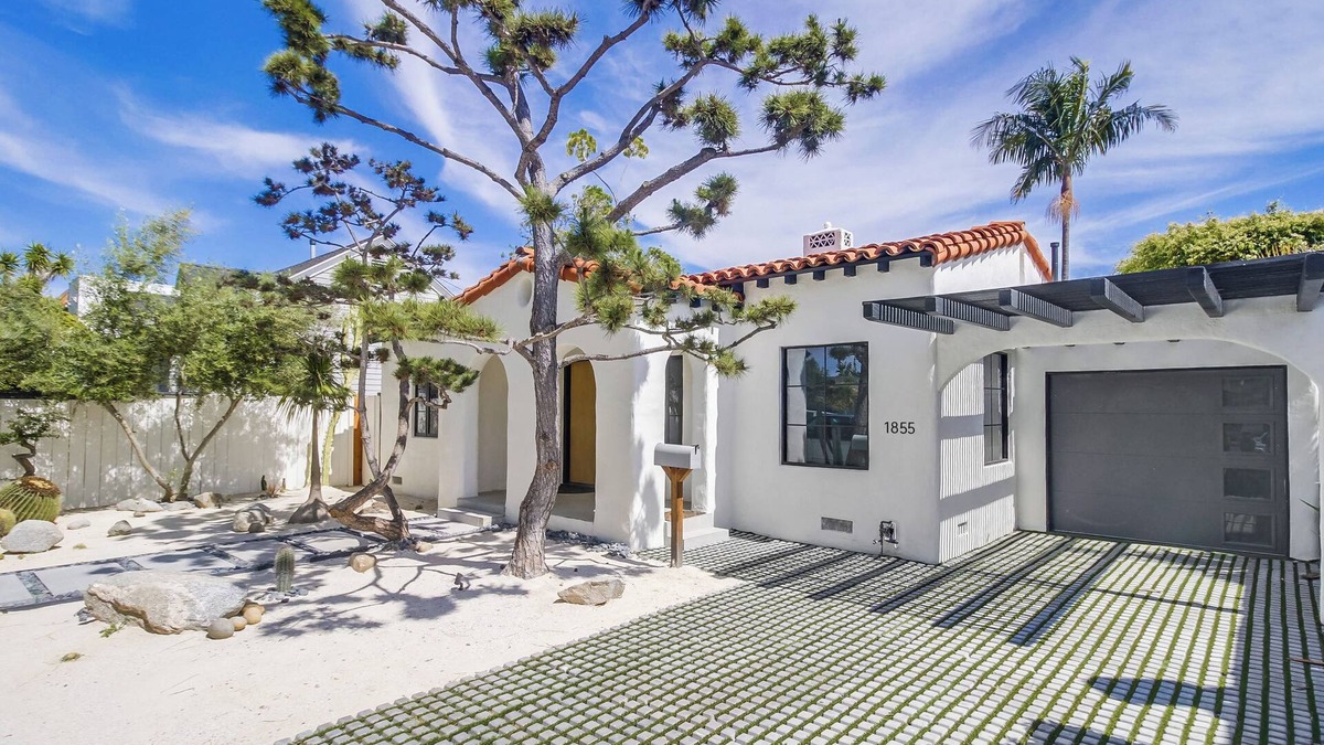 Crown Point Villa | 3-bedroom Villa in awesome San Diego with WiFi, AC