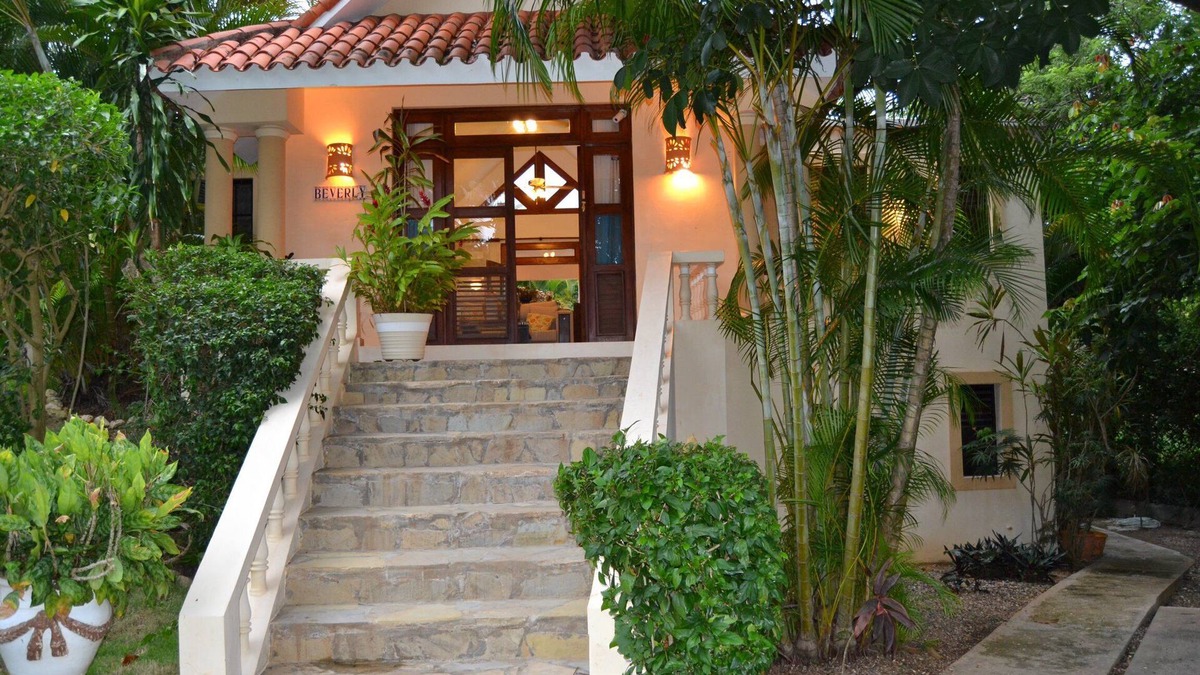 La Mulata Villa | 3-Bedroom Villa with Private Pool and Free Shuttle Bus to Town Center and Beach