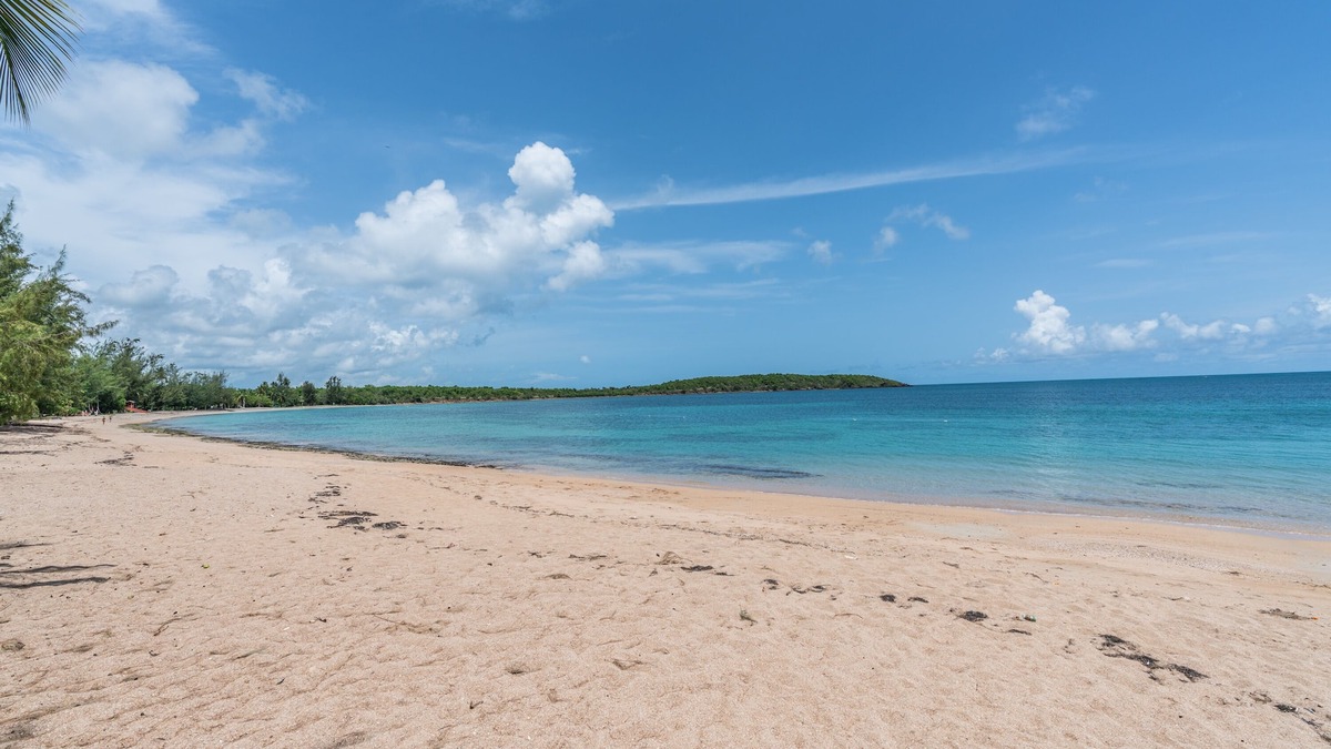 Cabezas Villa | 3 Bedrooms, 2 Bathrooms, Sleep 6.