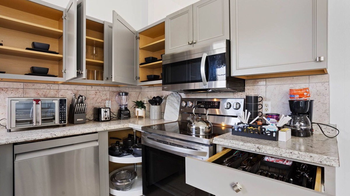 Mill Run House | 3-bedrooms,2bathrooms in Kissimmee with free WiFi,free parking,AC,fire pit