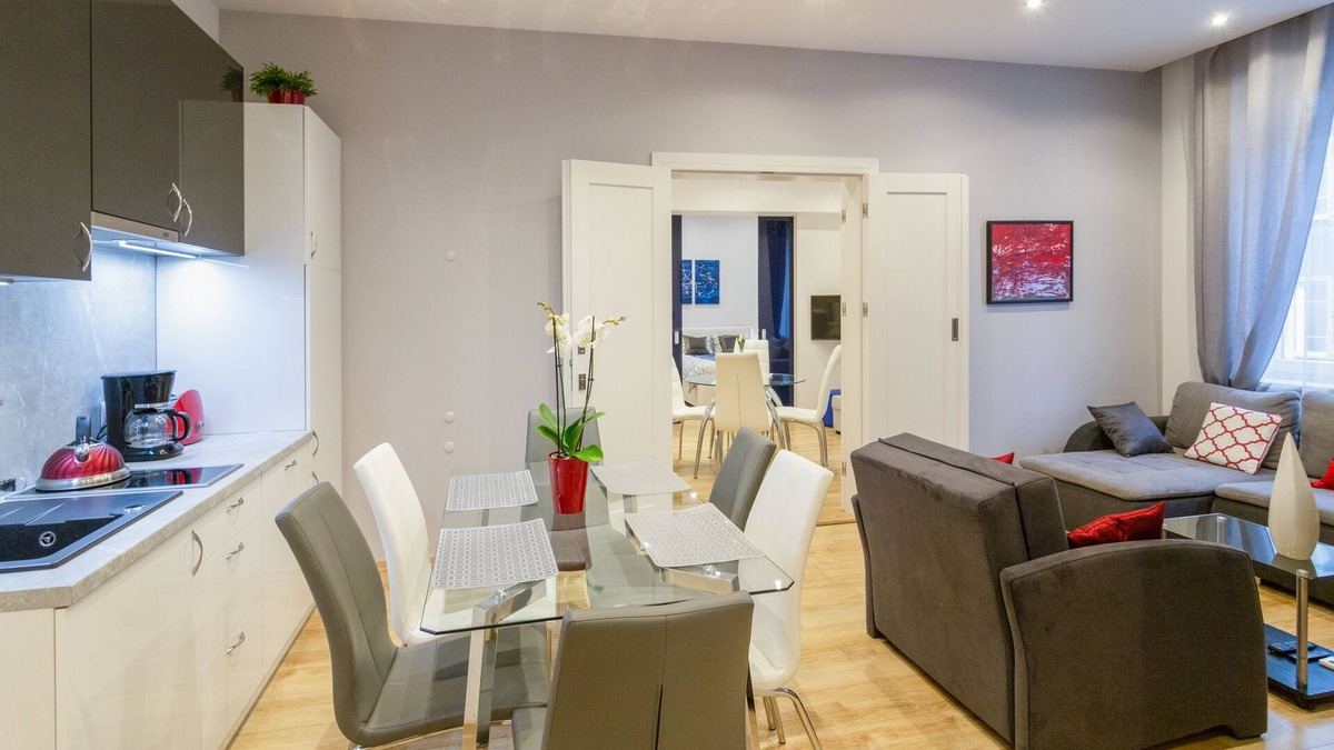 Kazimierz Apartment | 3 bedrooms, 3 bathrooms with air-con, centrally located