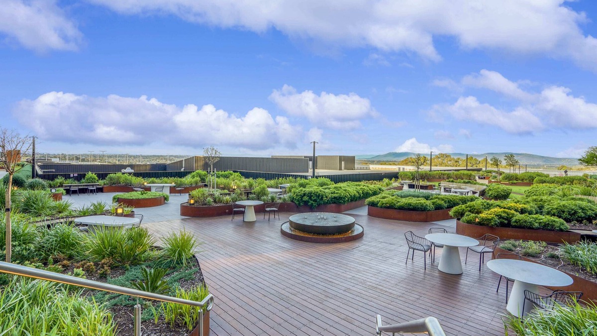 Glen Waverley Apartment | 3 Bedrooms Apartment in Sky Garden, 2 mins to Glen Waverley Shopping Centre