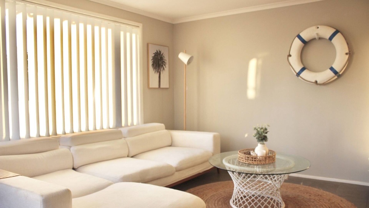 Warilla House | 3 bedrooms Beach style family entertainers