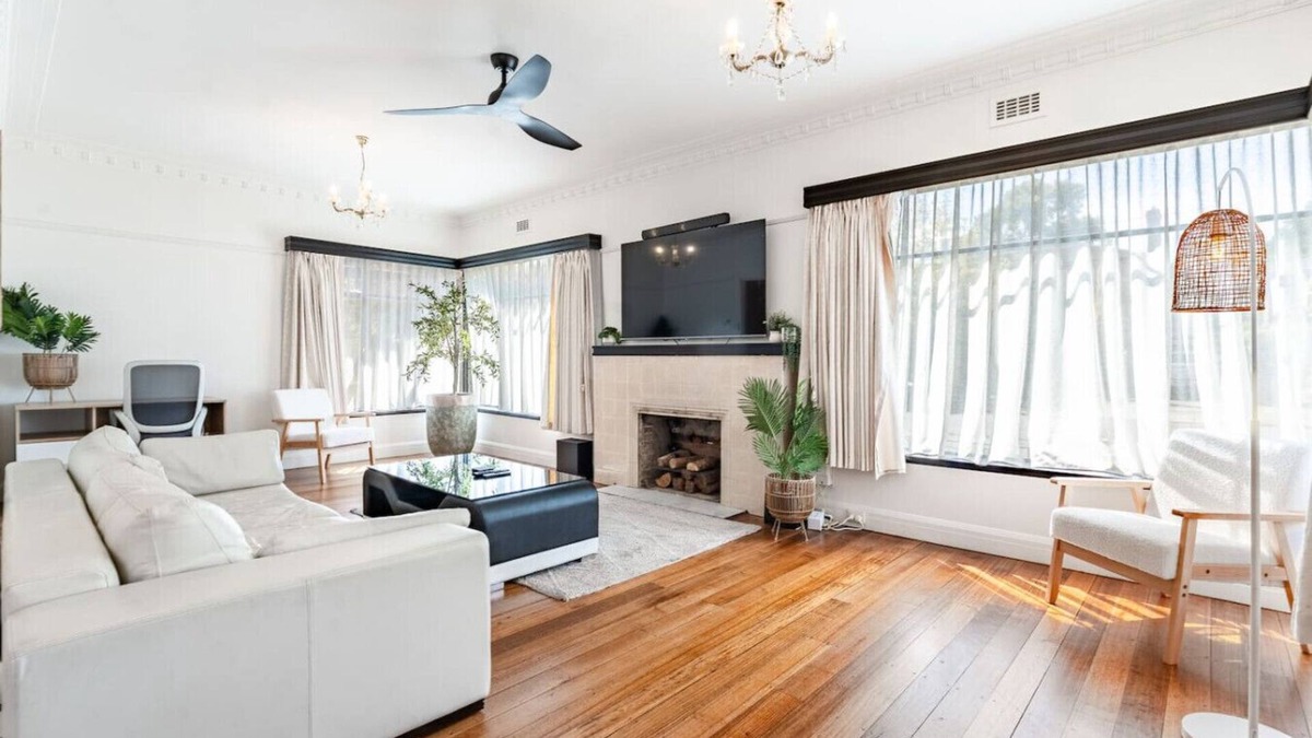 Lake Wendouree House | 3 Bedrooms By The Lake | Top Location