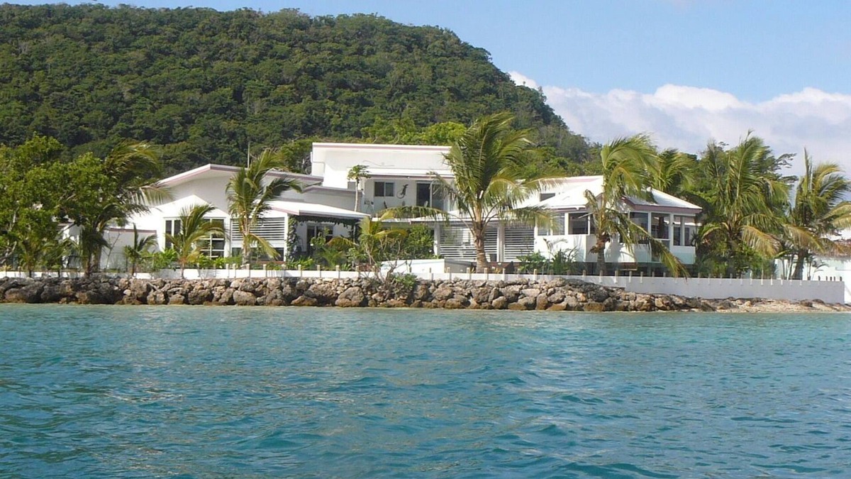 Port Vila Apartment | 3 Bedrooms @ the House of the Rising Sun