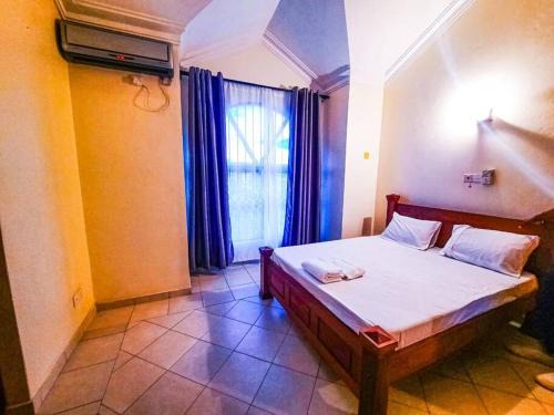 Nyali Apartment | 3 bedrooms with 4 beds in Nyali