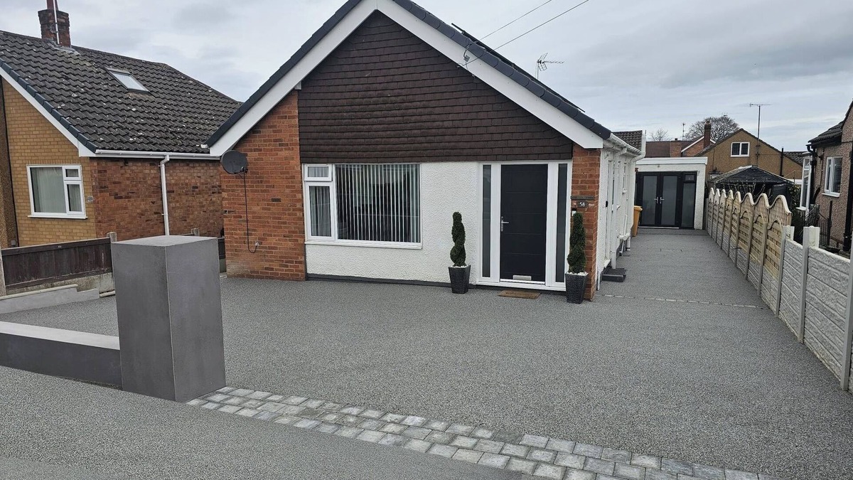 Rhyd-y-foel House | 3-Beds, Sleeps 6 Walking distance to Castle & Town