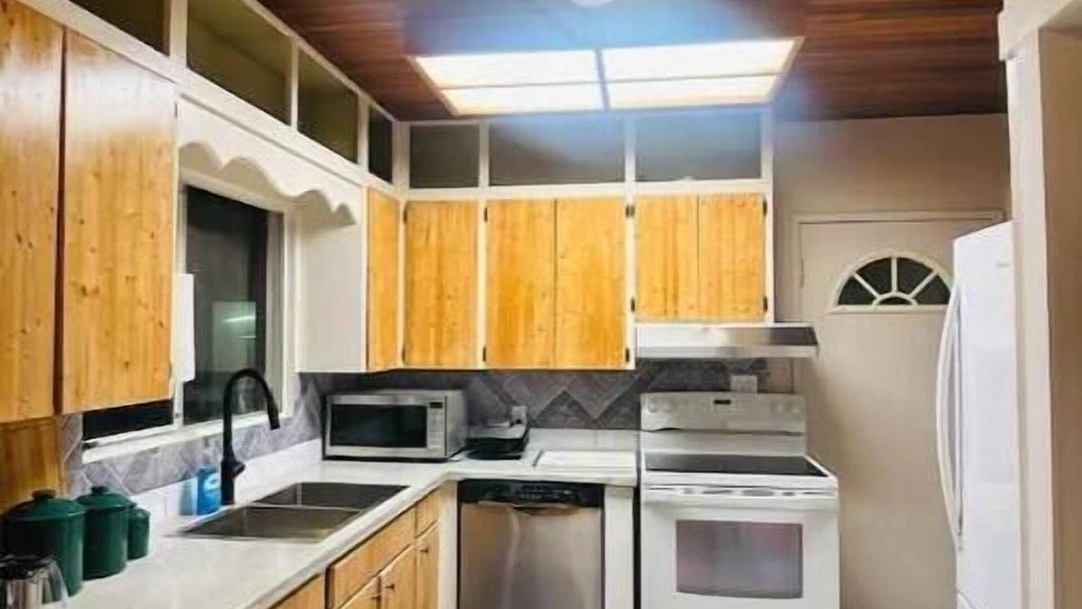 Cultus Lake House | 3 BHK House near Cultus Lake