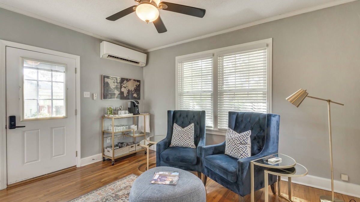 East Hill Apartment | 3 Blocks to Pensacola Bay: Charming Apartment!