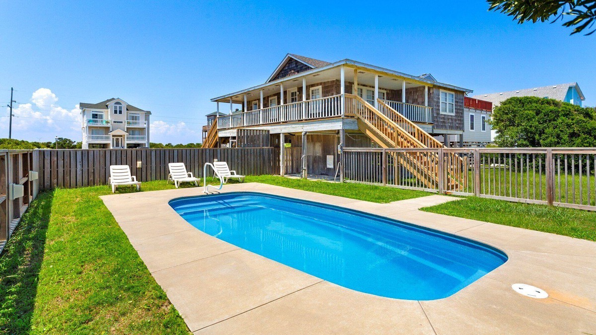 South Nags Head House | 3 br, 500ft to Beach pool view!