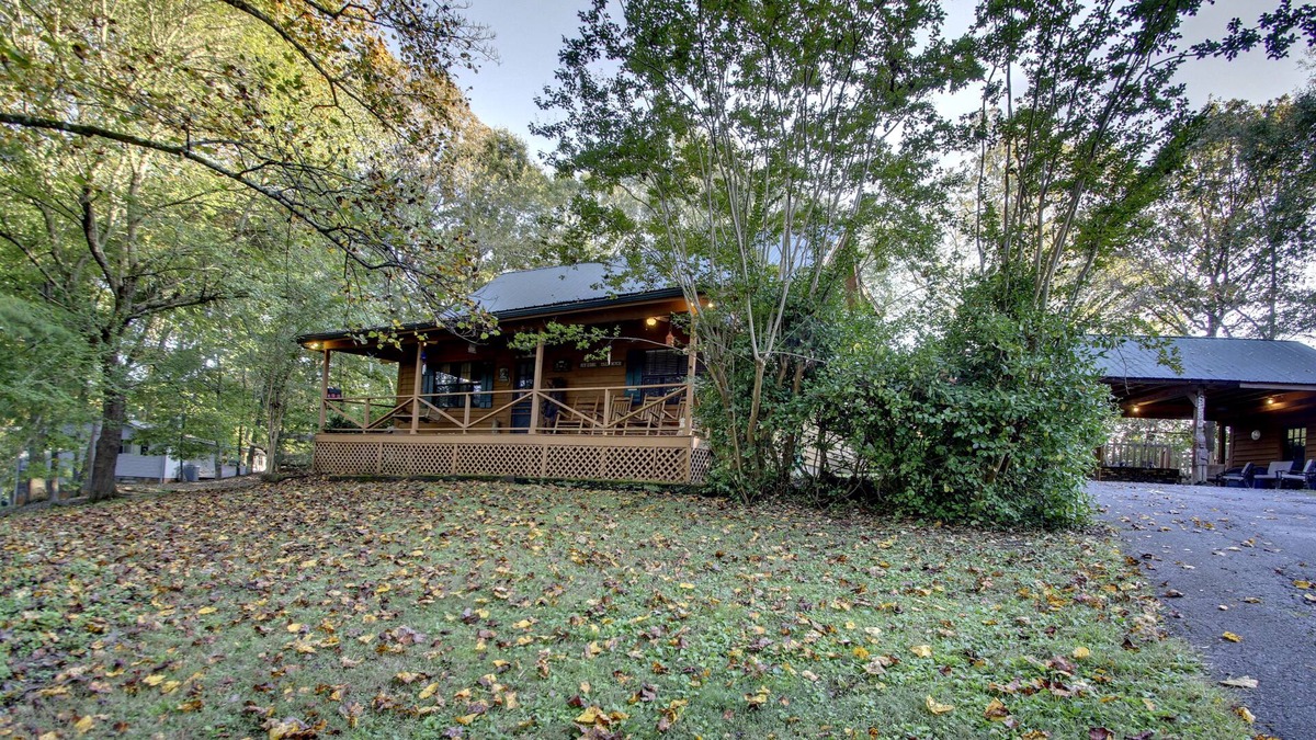 Benton Cabin | 3 br cabin close to lake