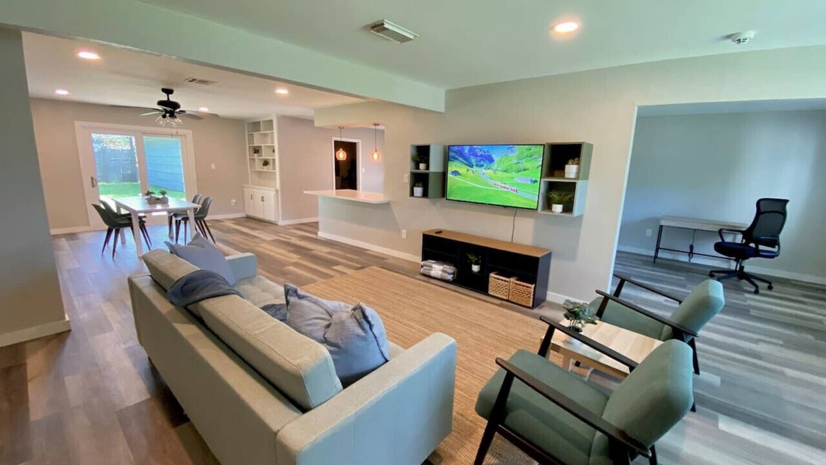 Westbury House | 3 BR Getaway Ideal for Families