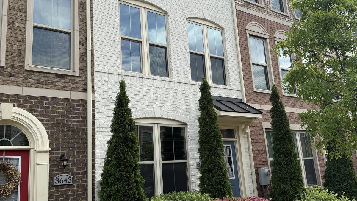 Fort Lincoln House | 3 Br Modern Townhome Newly Built - 15 mins from Downtown DC