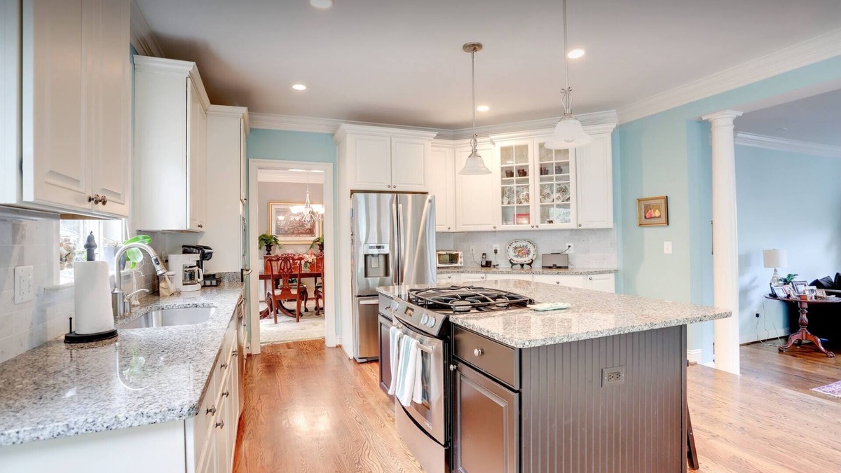Fort Hunt House | 3 BR, sleeps 6, Alexandria, DC, perfect for family trip with plenty of space!