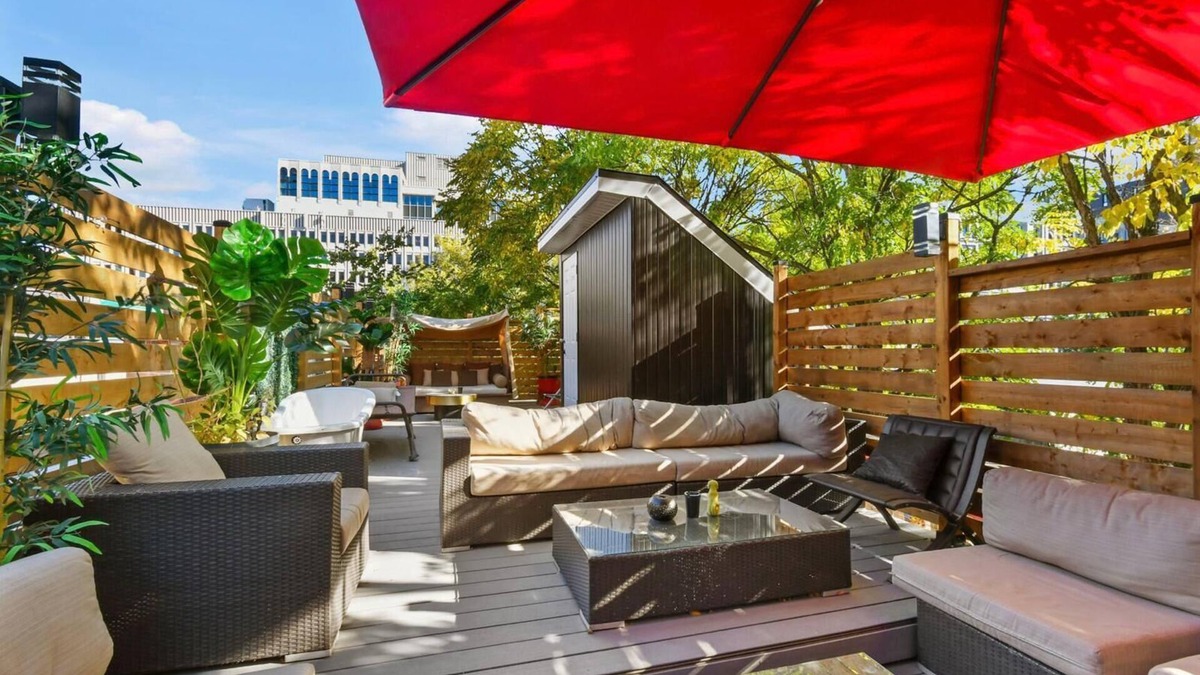 Downtown Montreal House | 3 Floor Penthouse in the heart of Downtown - Rooftop terrace and indoor parking