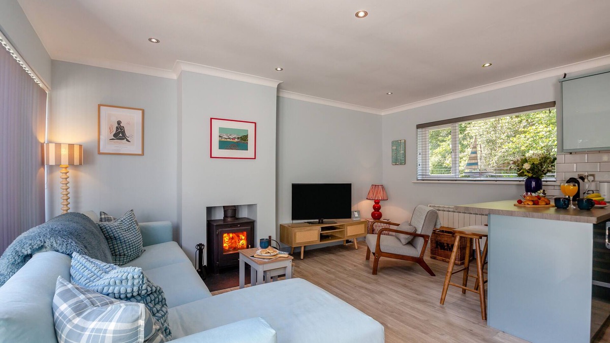 Llanbedrog House | 3 Glyn y Marian - Two Bedroom House, Sleeps 5