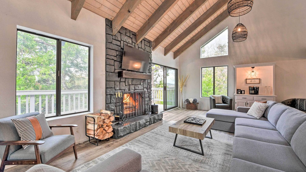 Cedar Glen Cottage | 3-level Luxe Home w/Spa, AC, Game Room & Theater!