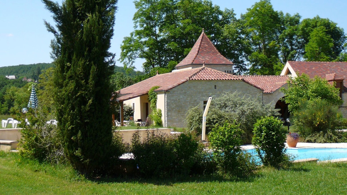 Degagnac House | 3 luxury holiday homes with swimming pool on a small estate in Dordogne / Lot