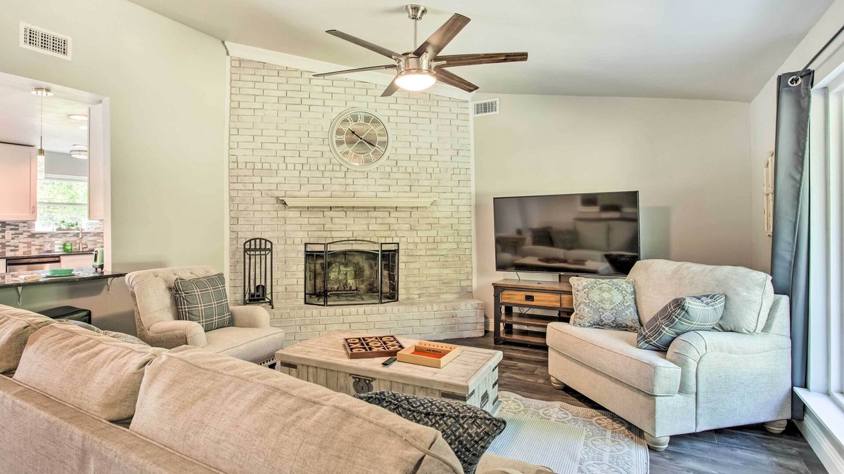 McKinney House | ~ 3 Mi to Dtwn McKinney: Suburban Texas Retreat