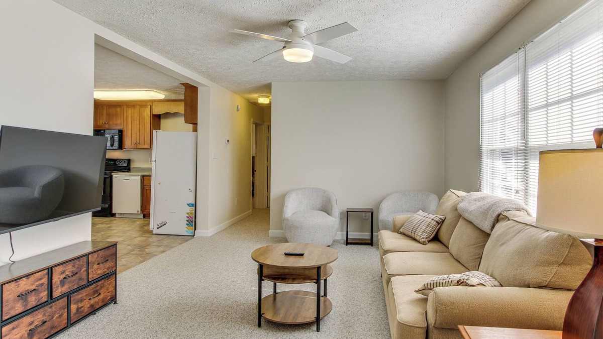 Aiken House | 3 Mi to Hopelands Gardens: Family Aiken Home!