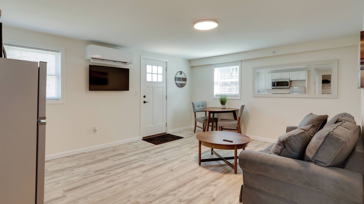 Wareham Apartment | 3 Mi to Onset Beach: Sleek Apartment in Wareham