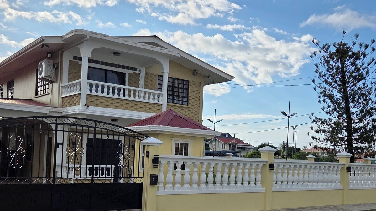 Georgetown House | 3 min from Ogle Intl Airport nVacation Home in Prime Location