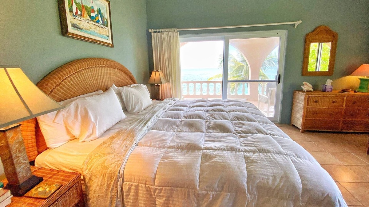 Island Harbour House | 3 minutes to Shoal Bay Beach - Spectacular Ocean Views