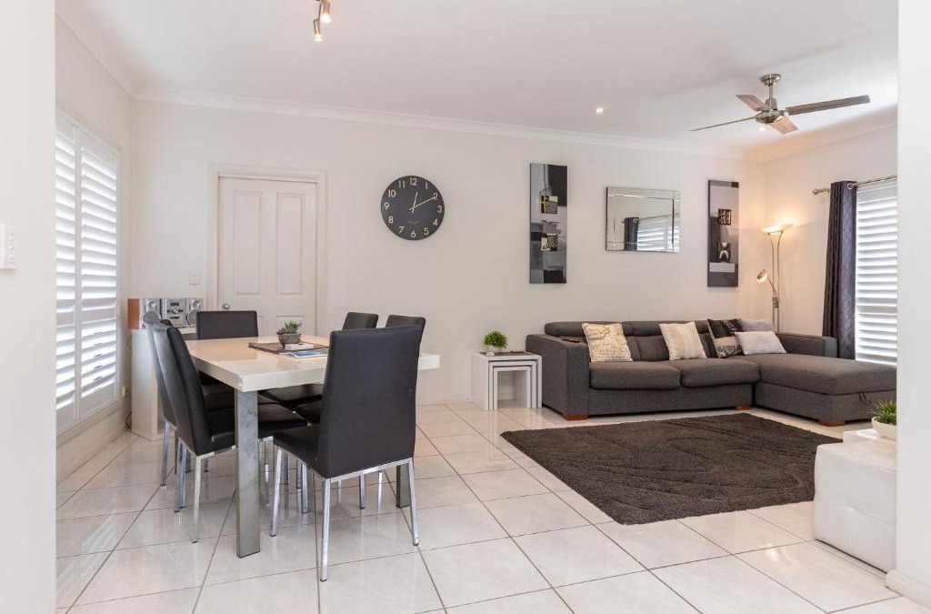 Tuncurry House | 3 of 29 Parkes St