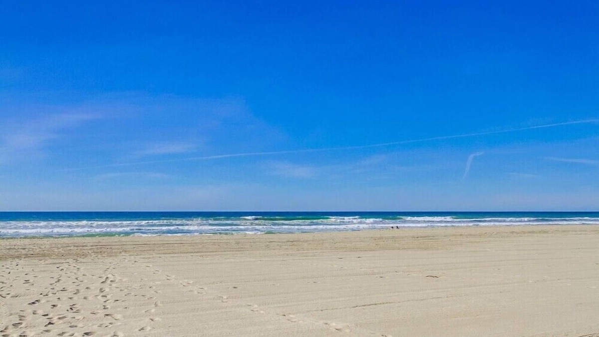 South Mission Beach Villa | 3 Outdoor Patios * Ocean Views * AC * 3 Parking