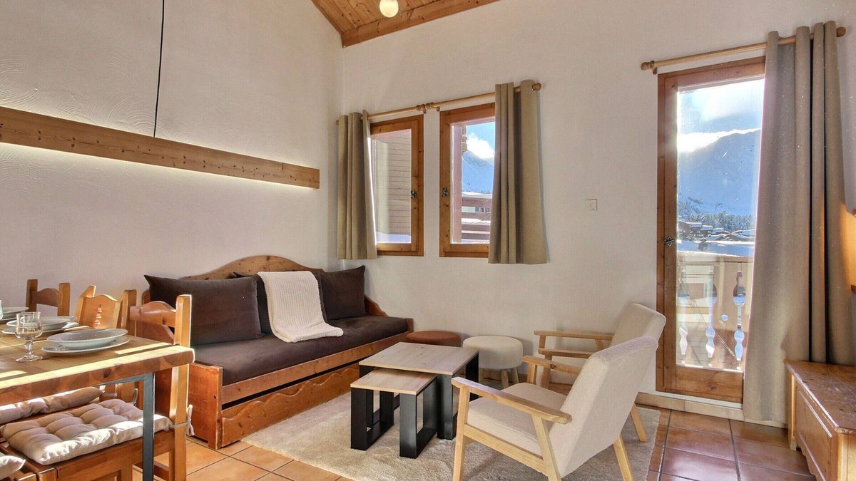 Plagne Soleil Apartment | 3-room apartment at the foot of the slopes with fireplace and balcony