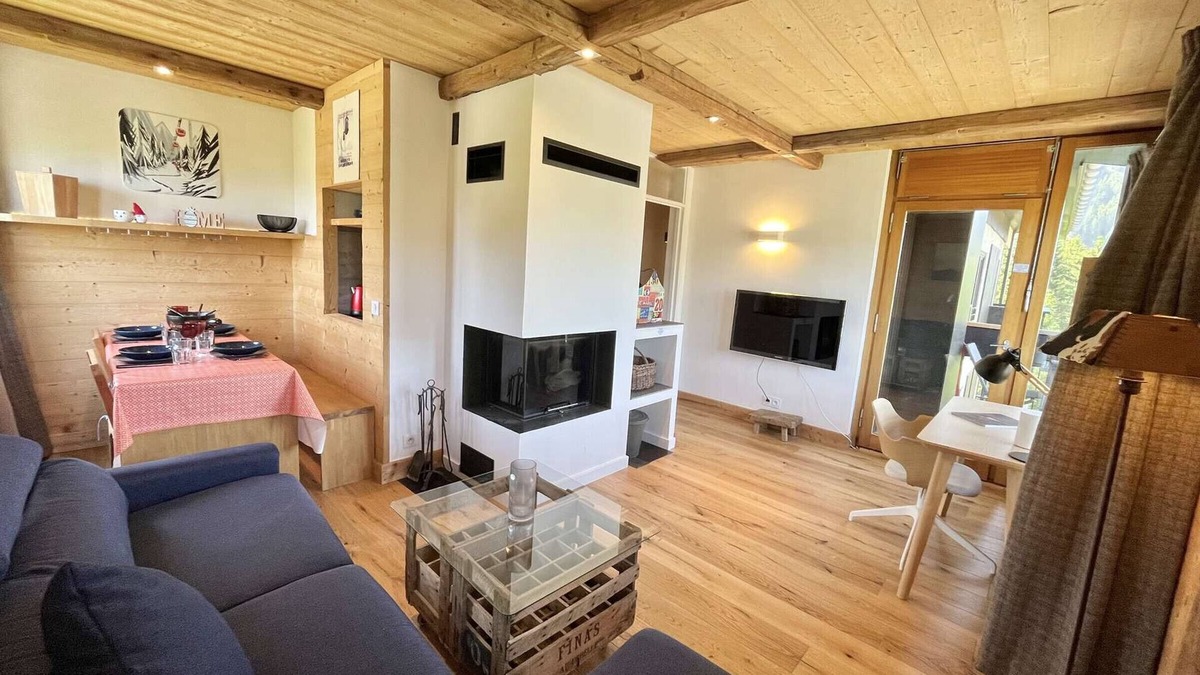 Le Planellet Apartment | 3-room + cabin apartment in Megève, 6 sleeps, near slopes and cable car