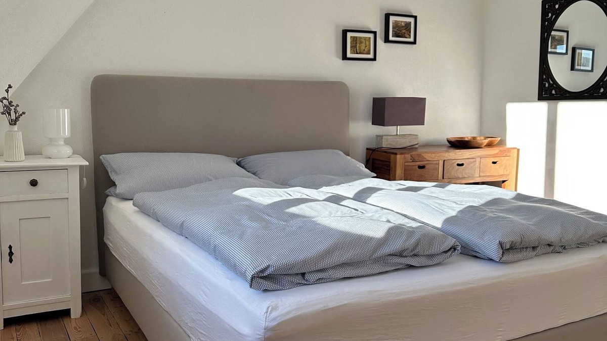 Kaiserslautern Apartment | 3 room DG apartment near university and institutes