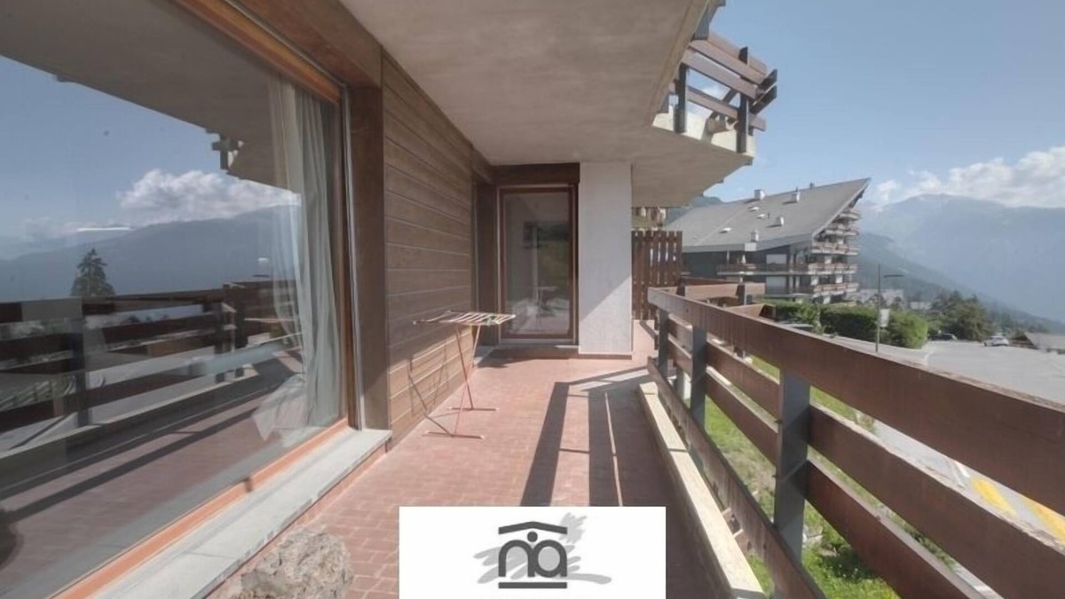 Anzere Apartment | 3 room flat located in the cable car area and 5 minutes from all amenities. It includes 3 bedrooms w