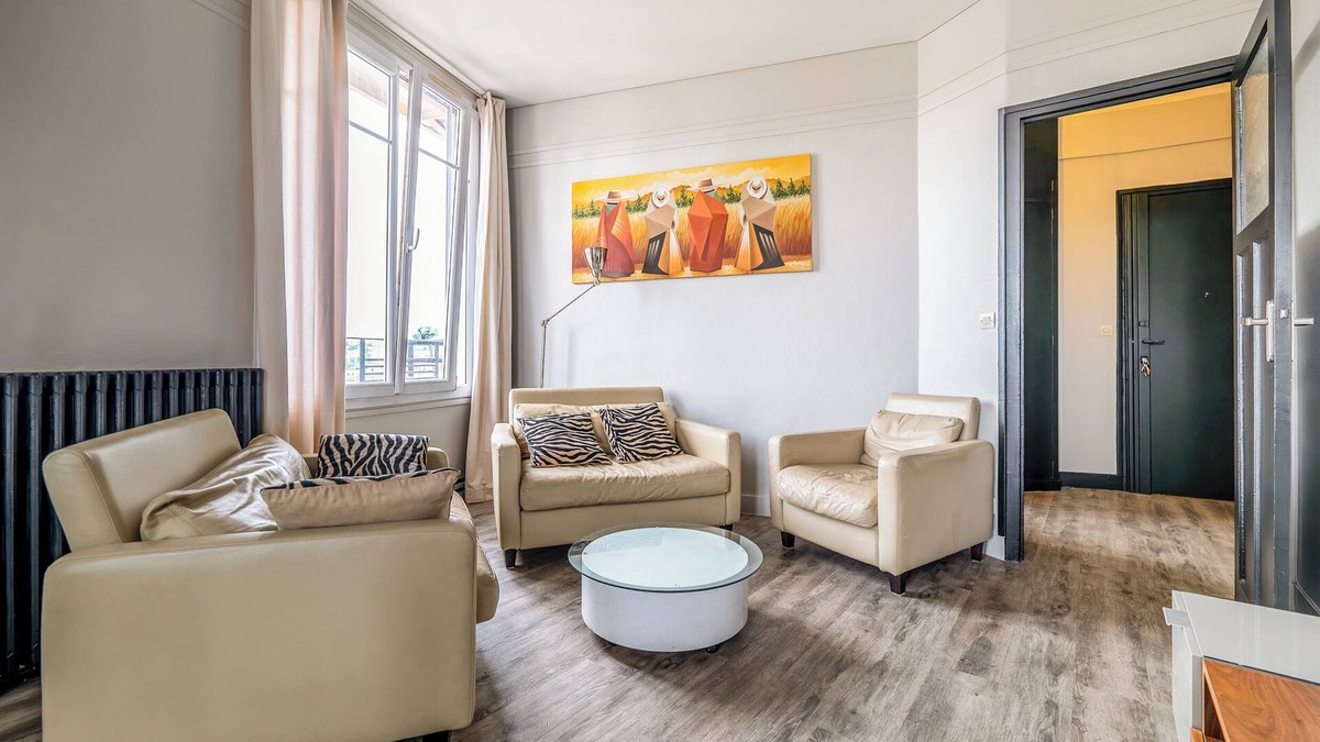 Cachan Apartment | 3 Rooms 45m², quiet, 50m RER B & amenities, 15 min PARIS EXPO 2024