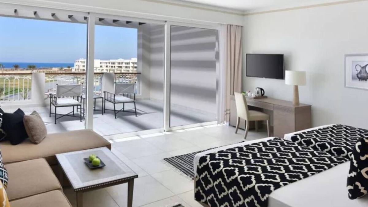 El Quseir Hotel | 3 Sea-view Rooms | Private Pool Access, Spa, Dining & Coral Reef Adventures