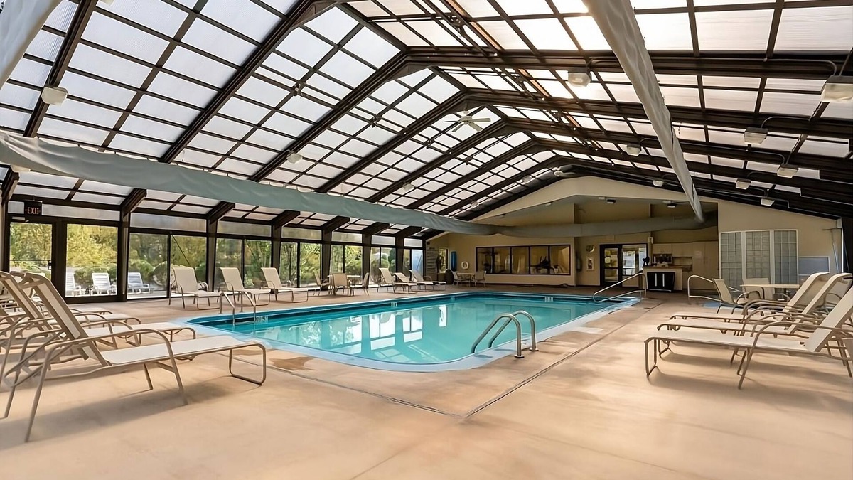 French Lick Villa | 3 Spacious Villas with Full Kitchen and Indoor Pool | Free Parking