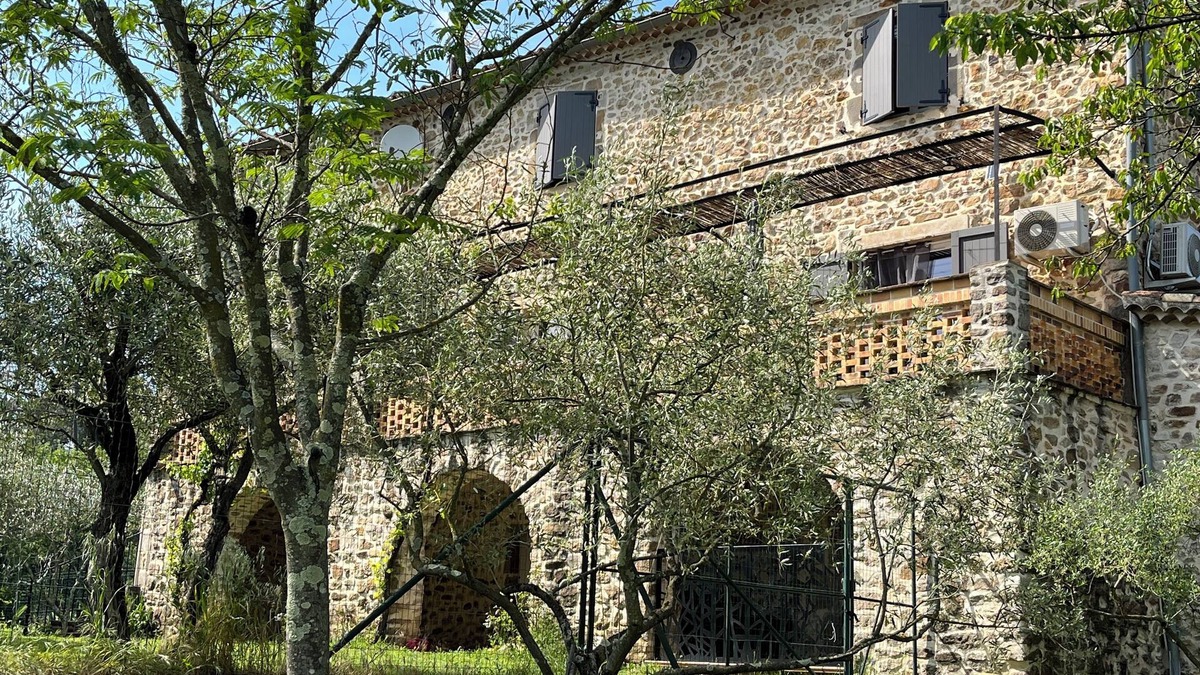 Saint-Florent-sur-Auzonnet Other | 3-star rated 3-4-person gite in an atypical Cévenole building.