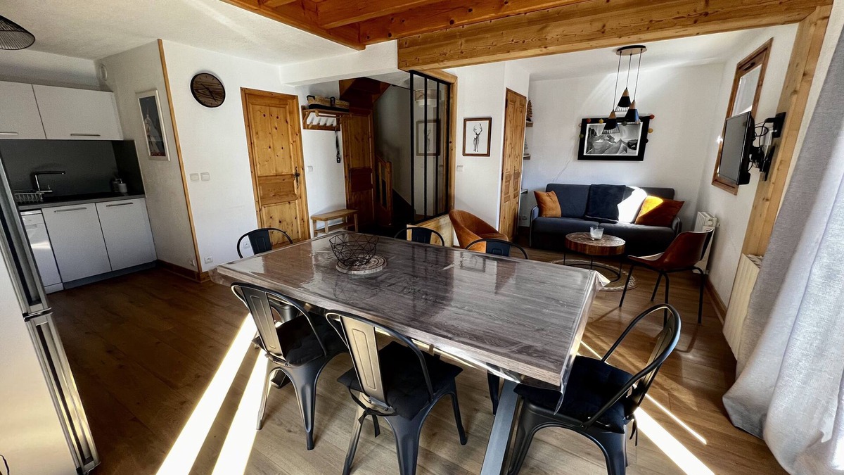 Les Houches Apartment | 3-star apartment 10 minutes from Chamonix with views of Mont Blanc
