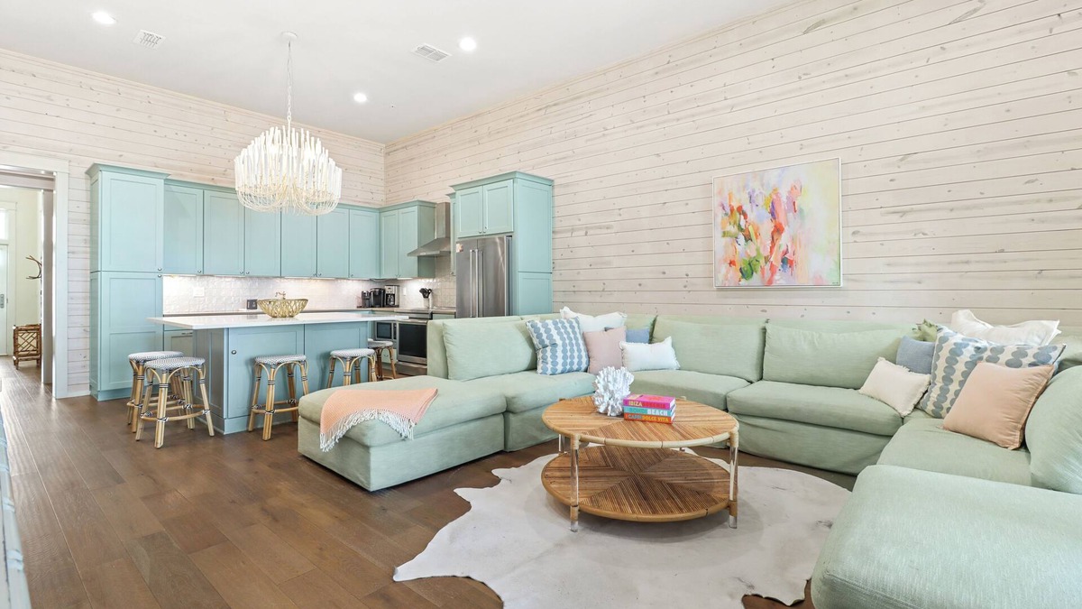 Cinnamon Shore House | 3-Story Townhome w/Chic Coastal Interiors & Great Amenities@Cinnamon Shore
