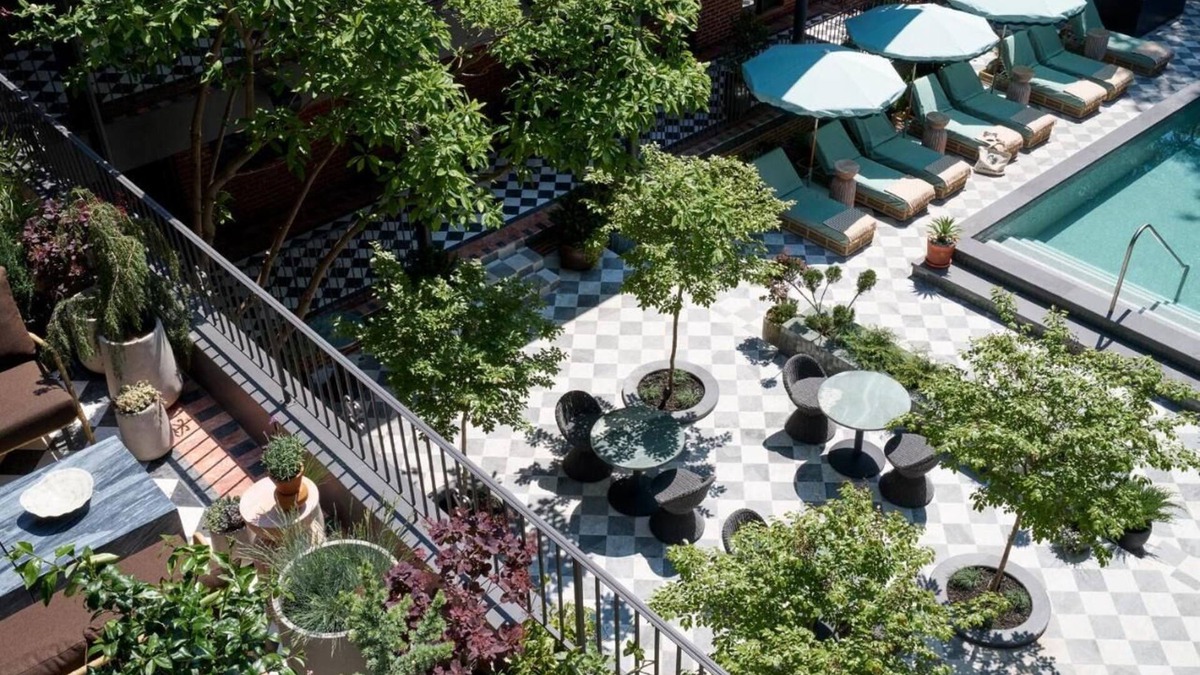 Fishtown Hotel | 3 Stylish One Bedroom King Suite at Anna & Bel – Walk to Dining & Museums