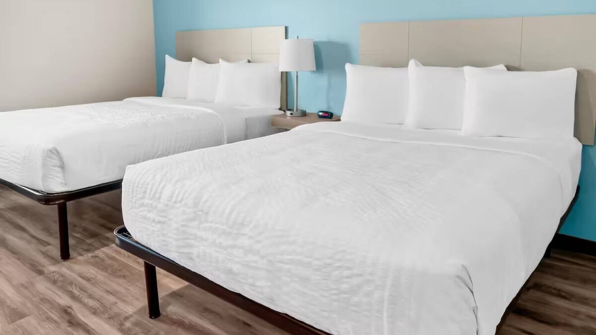 Greenville - Spartanburg Hotel | 3 Suites with Kitchen Near Greenville Airport – Ideal for Work or Long Stays