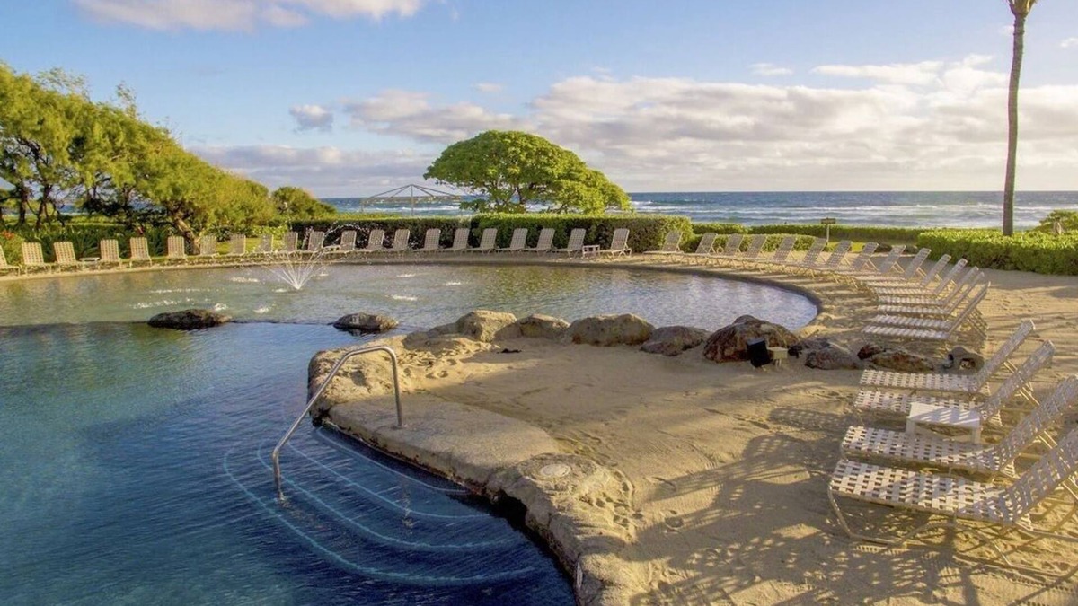 Hanamaulu Hotel | 3 Units with Garden View at your Dream Beach Vacation Awaits at our Kauai resort