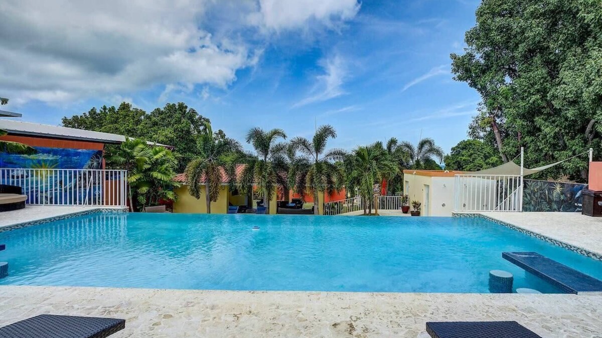 Playa Fortuna House | 3 Villas with Stunning Views & 2 Private Pools