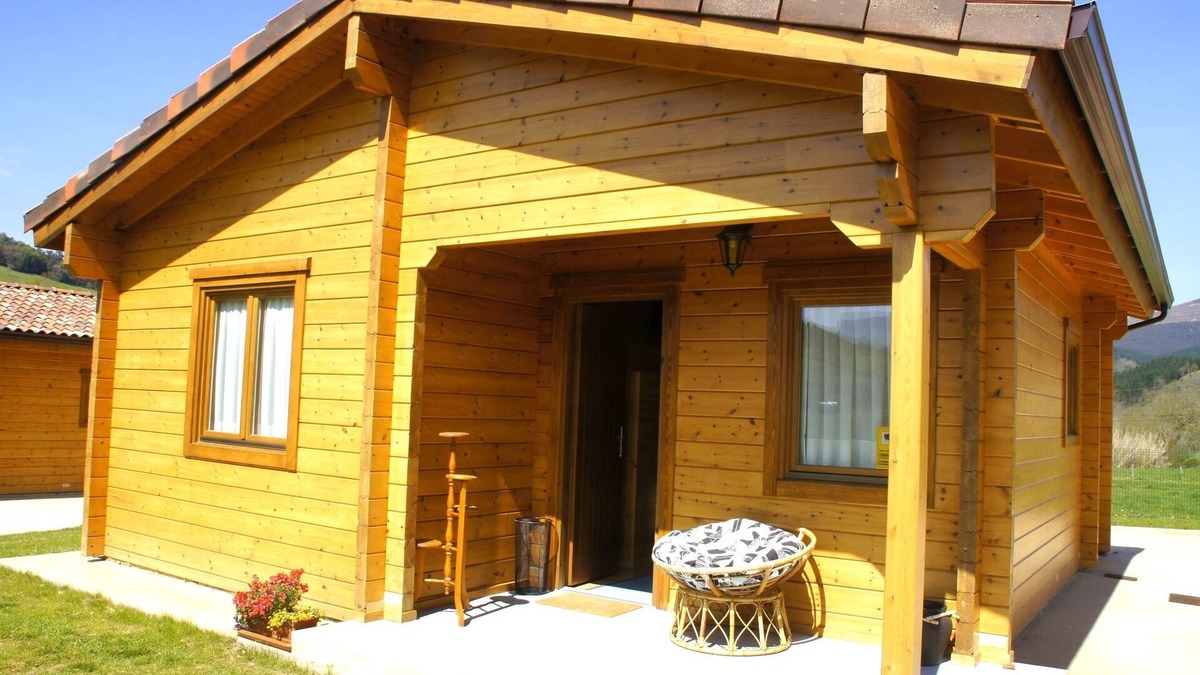 Ayala House | 3. Wooden cabin- Satia Berri