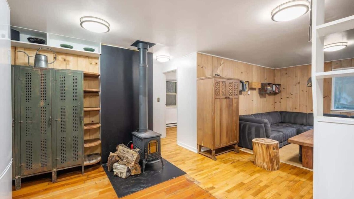 Fauntleroy Cottage | 30 Day Rental, 20 mins DT, Fast Wifi, Pet Friendly