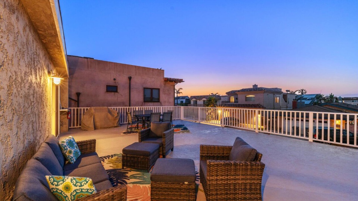 Oxnard Shores House | 30+ Night Stay! Great Location, Walk2Sand, Patio View